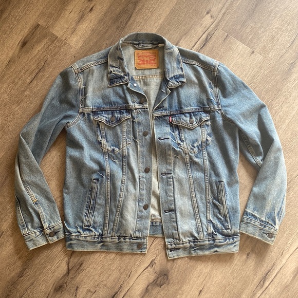 LEVIS TRUCKER JACKET - perfect condition size men L